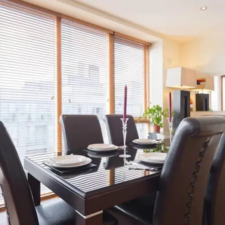 Apartment Stylish 3-bed Penthouse In Silicon Docks