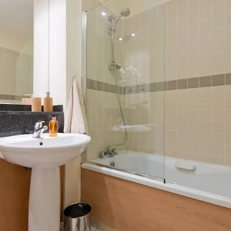 Apartment Stylish 3-bed Penthouse In Silicon Docks