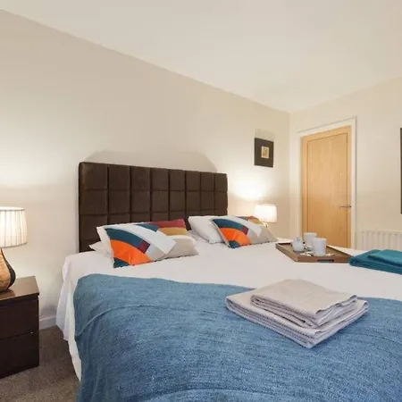 Apartment Stylish 3-bed Penthouse In Silicon Docks *