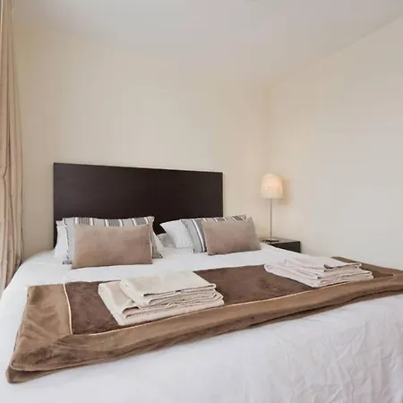 Apartment Stylish 3-bed Penthouse In Silicon Docks Dublin