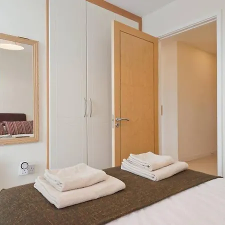 Apartment Stylish 3-bed Penthouse In Silicon Docks