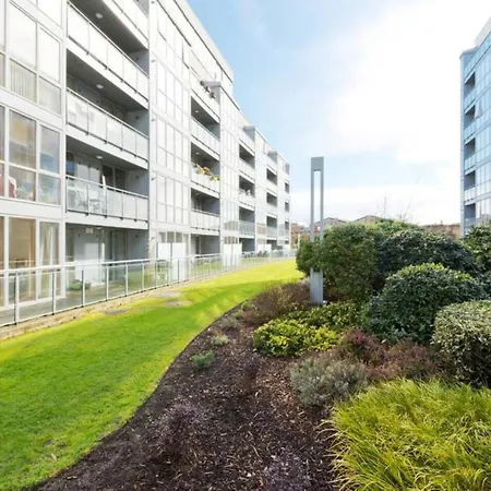 Stylish 3-bed Penthouse In Silicon Docks Dublín